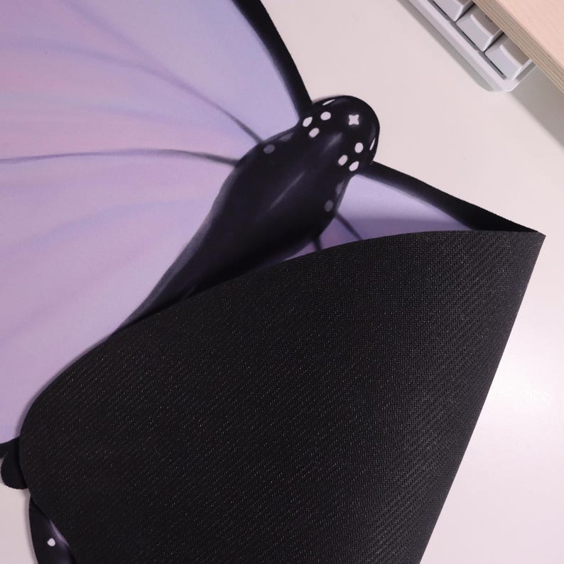Purple Lilac Butterfly Deskmat - Tradescantia Purple บทวิจารณ์และราคา